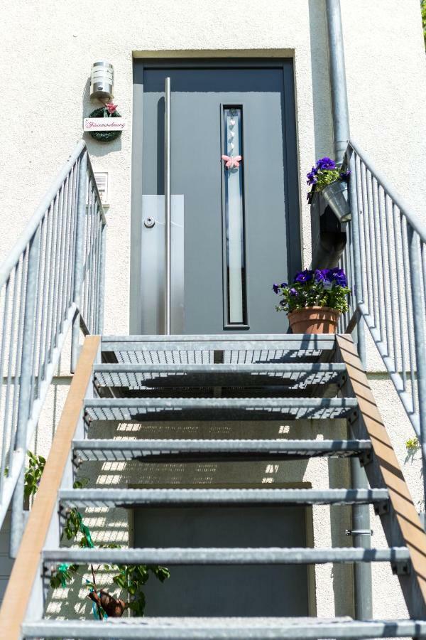 Ferienwohnung Mittendrin Bergisch Gladbach Buitenkant foto