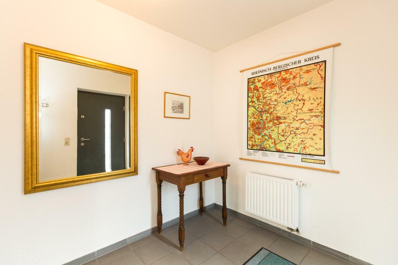 Ferienwohnung Mittendrin Bergisch Gladbach Buitenkant foto